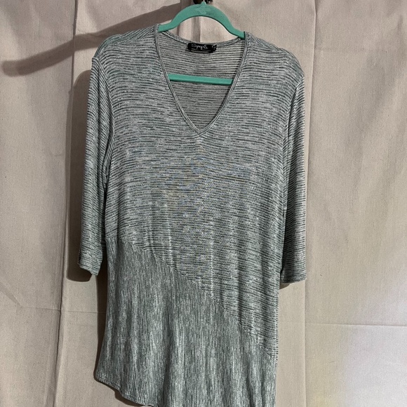 Sympli Sweater - Picture 1 of 5